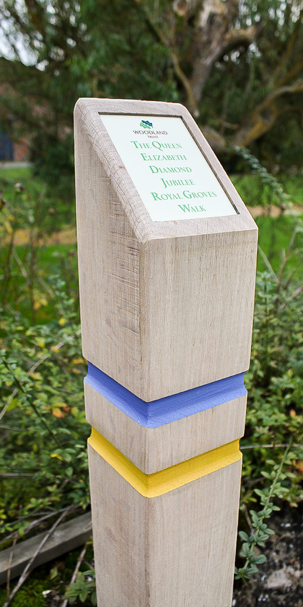 Wooden Waymarker Post Sign made from English Oak with 1-way sloping top featuring an inset mini interpretation panel Wooden Waymarker Post Sign made from English Oak with 1-way sloping top featuring an inset mini interpretation panel